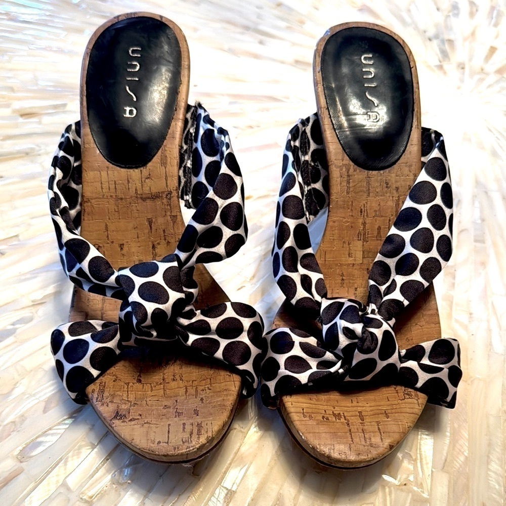 UNISA POLKA DOT LOW HEEL SANDALS
